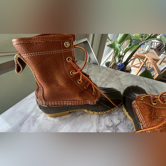 L.L. Bean Ladies Duck Boots with Flannel Lined 8” - Picture 12 of 16
